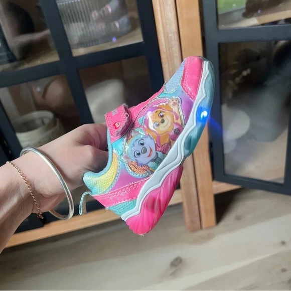 Paw Patrol light up sneakers toddler girl shoes Velcro Skylar pastel adjustable - Picture 2 of 8